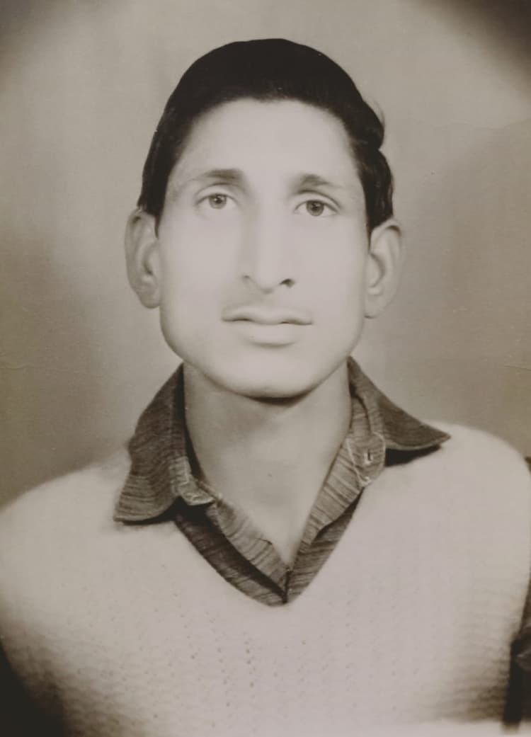 Young portrait of Satish Chhibber around age 19, during the years of his first job after Partition